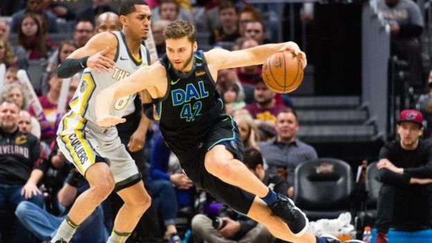 يمتلك كيوبِن فريق 