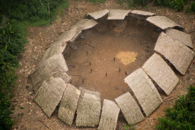 Índios isolados na Terra Yanomami