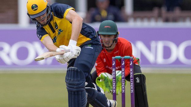 Glamorgan's Nick Selman surpassed his previous List A best of 92 as he made 140 off 144 balls at Leicester