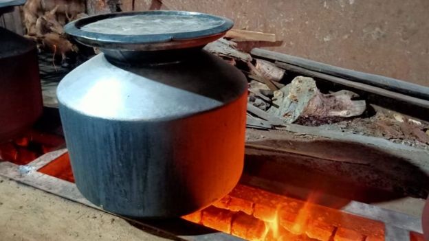 வடலூரின் அணையா அடுப்பு