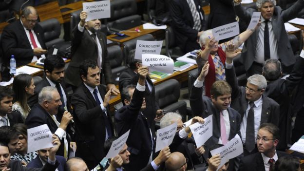 Votação na Câmara sobre fundo eleitoral