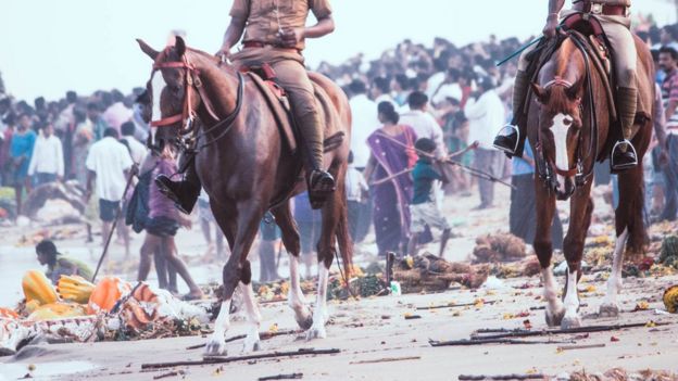 'மாசு' என்பதை மையக்கருவாகக் கொண்டு பிபிசி நடத்திய 19ஆவது வார புகைப்படப் போட்டியில் தேர்வு செய்யப்பட்ட பிபிசி தமிழ் நேயர்களின் சிறந்த புகைப்படங்கள்.