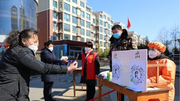 Los ciudadanos chinos están usando aplicaciones para rastrear la propagación del coronavirus