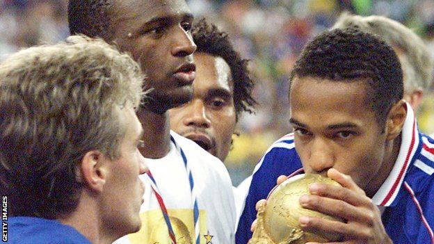 France celebrate winning the 1998 World Cup