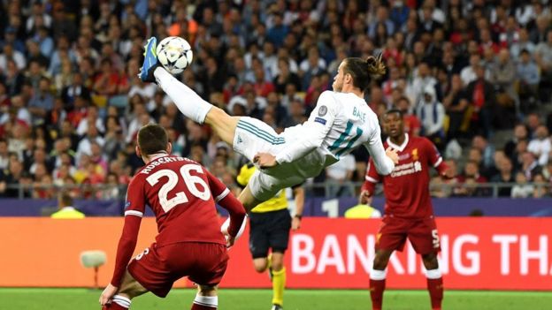 Gol de chilena (o chalaca) de Gareth Bale durante la final de la Champions League entre el Real Madrid y el Liverpool.
