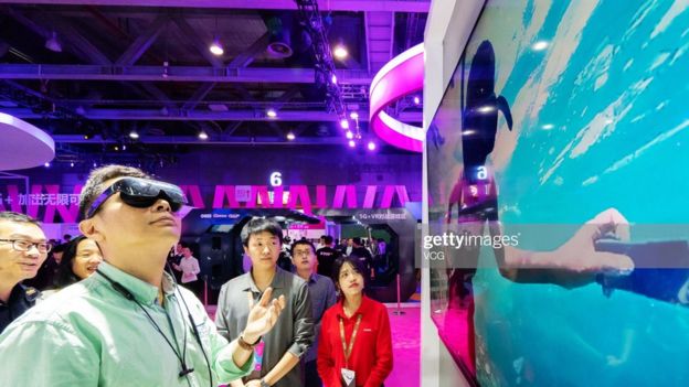 ভারচুয়াল, অগমেন্টেড এবং মিক্সড রিয়েলিটি কন্টেন্ট