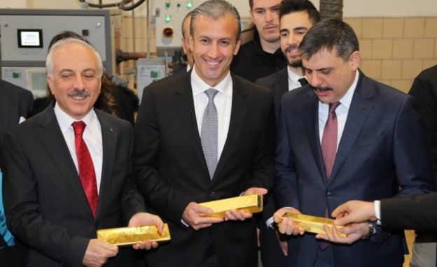 Bakan El Aissami geçen yıl Ocak ayında Çorum'da altın rafinerisini gezmişti.