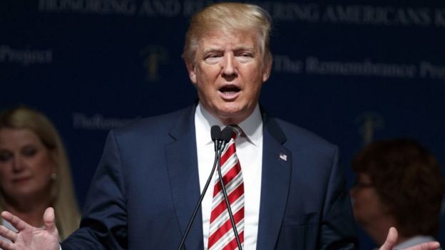 Trump atishia kumualika aliyekuwa mpenzi wa Clinton