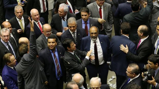 Deputados na Câmara, em Brasília