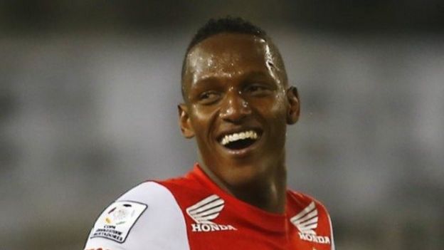 Barcelona imechelewesha usajili wa beki wa Palmeiras Yerry Mina ,22, ili kutomkasirisha Lionel Messi na Javier Mascherano