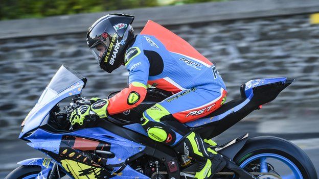 Ilha de Man TT 2022 - Mark Purslow falece em acidente na qualificação