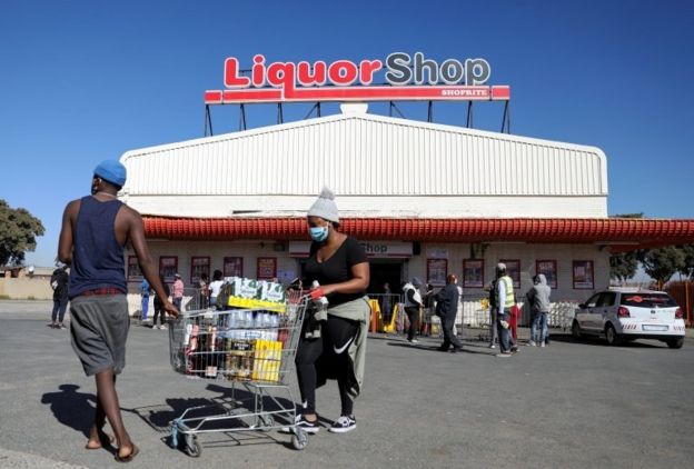 Покупатели алкоголя в Южной Африке