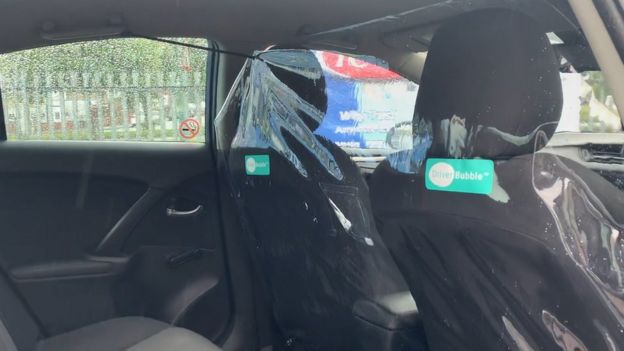 Protective screen in taxi