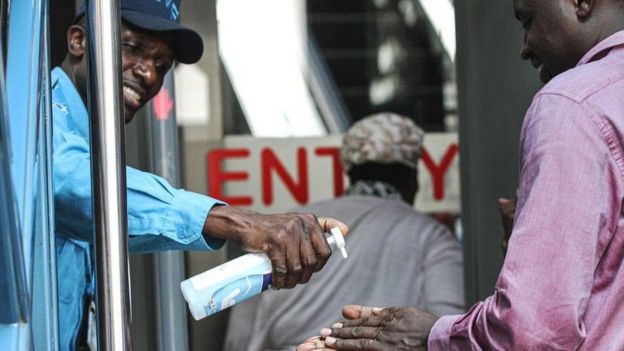 Hospitali na maduka ya jumla wametakiwa kuwa na kemikali za kuua vimelea, maji ya kunawa na kuhakikisha wanasafisha maeneo hayo ili kuepuka maambukizi ya coronavirus