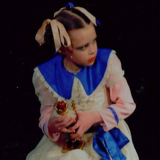 Errin Godwin Whalley de pequeña, en una obra de ballet (Foto: Errin Godwin Whalley)