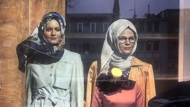 Headscarf mannequins in Turkey
