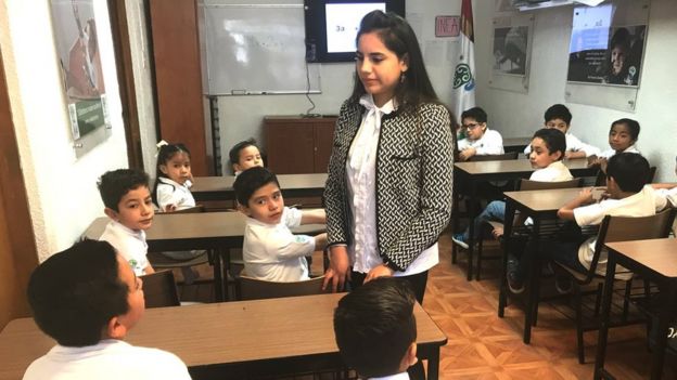 Dafne Almazán tem ministrado aulas no Cedat, um centro no México que atende atualmente mais de 300 crianças superdotadas