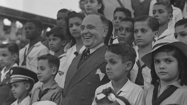 Getúlio Vargas e crianças