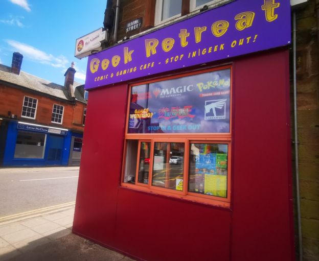 Geek Retreat rolls the dice on smaller town stores - BBC News