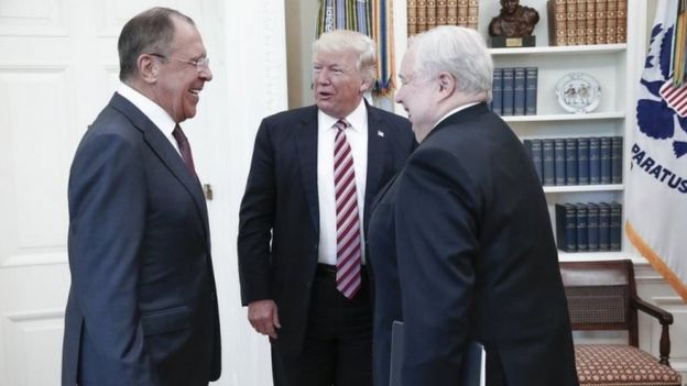 Mayıs ayında Beyaz Saray'da gerçekleştirilen görüşmeden: Rusya Dışişleri Bakanı Lavrov, ABD Başkanı Trump, Rus Büyükelçi Kislyak