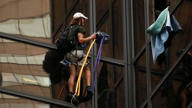 Escalador en la Torre Trump