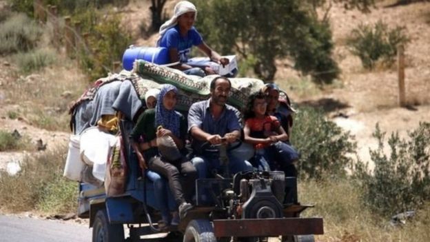 மீண்டும் நாடு திரும்பும் சிரியா மக்கள்