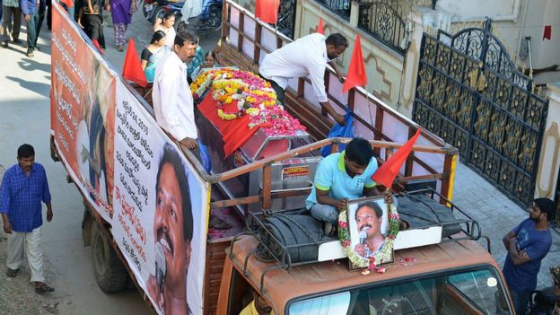Funeral de un luchador maoísta en India