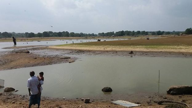 வற்றிவரும் குளம்