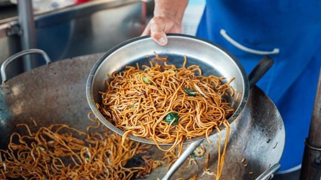 Fideos en una olla