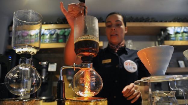 La «derrota» de Juan Valdez en México: ¿por qué se fue del país la  principal cadena de café de Colombia?