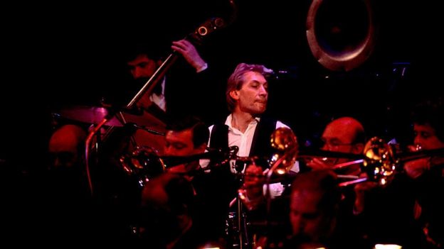 Charlie Watts: The Life Of A Rolling Stone In Pictures - BBC News