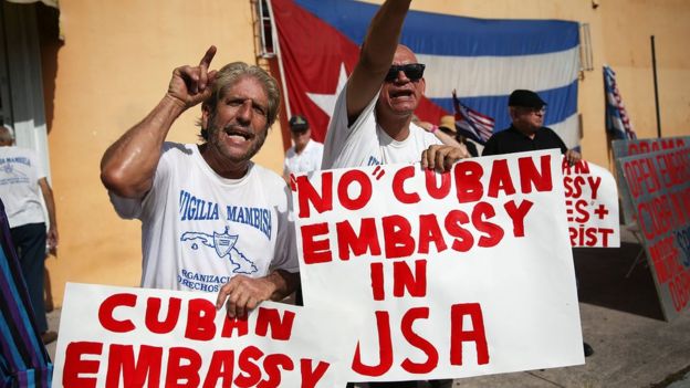 Một số người Mỹ gốc Cuba phản đối việc thắt chặt quan hệ Mỹ - Cuba
