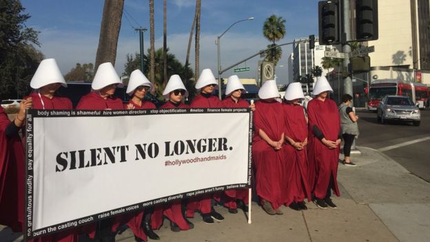 Protesta silenciosa en las cercanías del hotel The Beverly Hilton de Los Ángeles (Foto: Beatriz Díez)