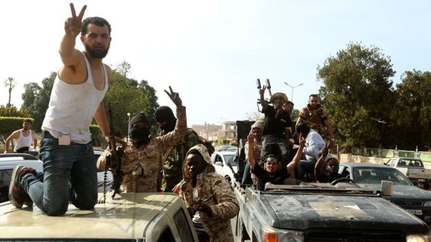 مقاتلون في ليبيا