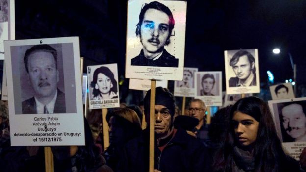 Manifestación por los desaparecidos en la dictadura de Uruguay
