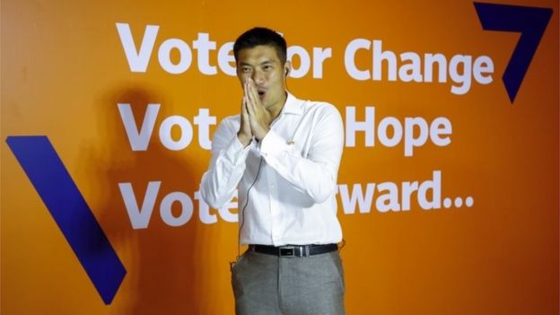 Thai Future Forward Party co-founder and leader Thanathorn Juangroongruangkit performs a Thai wai greeting during an interview at the party"s headquarters in Bangkok, Thailand, 24 March 2019.