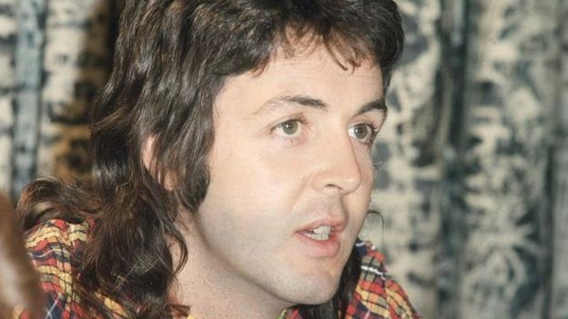 Retrato de Paul McCartney quando jovem