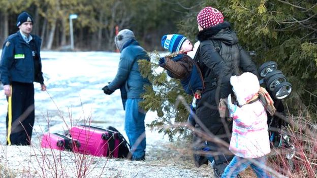 Le nouveau président américain avait par la suite précisé que son administration visait prioritairement les immigrés clandestins délinquants.