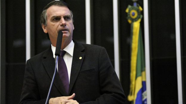 O deputado Jair Bolsonaro criticou a decisão de soltar Lula