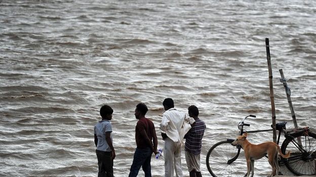 தண்ணீர்