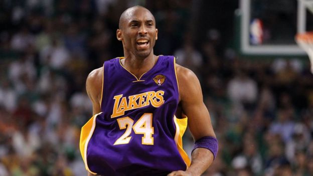 Muere Kobe Bryant: El sistema que alertó al piloto _110693167_gettyimages-101965724