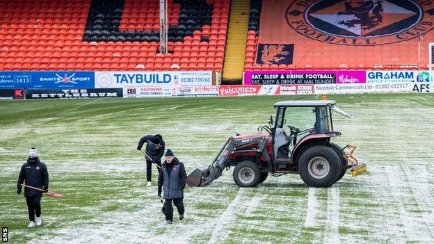 An area around the centre circle at Tannadice was deemed to have been frozen