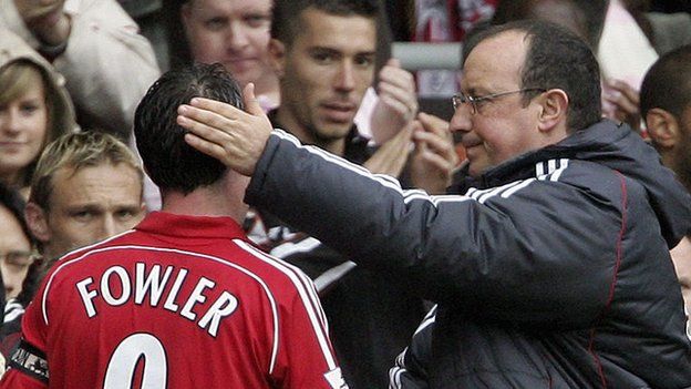 Robbie Fowler and Liverpool manager Rafael Benitez