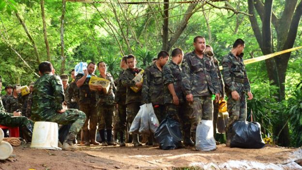 _102390467__102386397_soldierswithsupplies.jpg