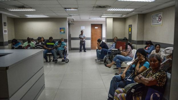 Sala de espera en un hospital de Venezuela.