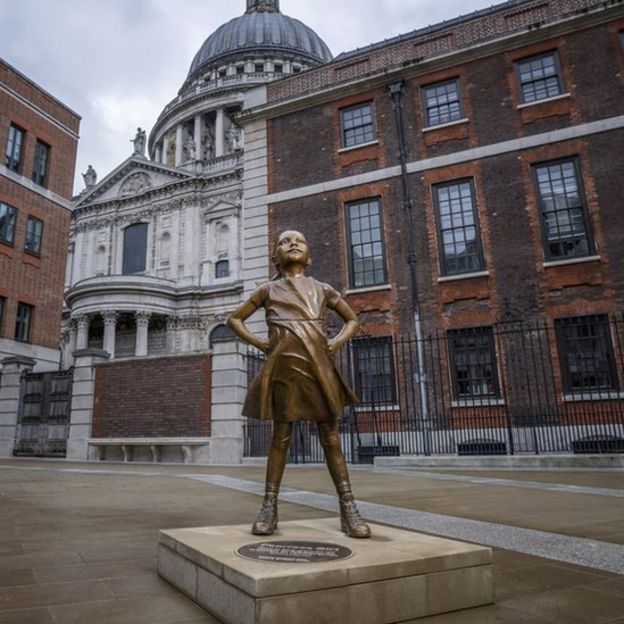 Fearless Girl Statue In London Promotes Female Leaders Bbc News