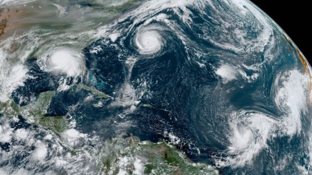Desde 1971 no se registraban cinco ciclones tropicales activos al mismo tiempo como ocurrió este mes / Derechos de autor de la imagen CENTRO NACIONAL DE HURACANES EE.UU. Image caption 