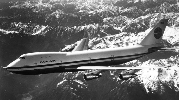 El 747 surgió como una derivación de un proyecto para construir un gran avión de transporte militar.