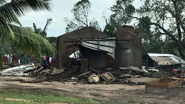 Imagem divulgada em 26 de abril de 2019 pelo Programa Alimentar Mundial mostra casa destruÃ­da por ciclone no distrito de Macomia, em Moçambique