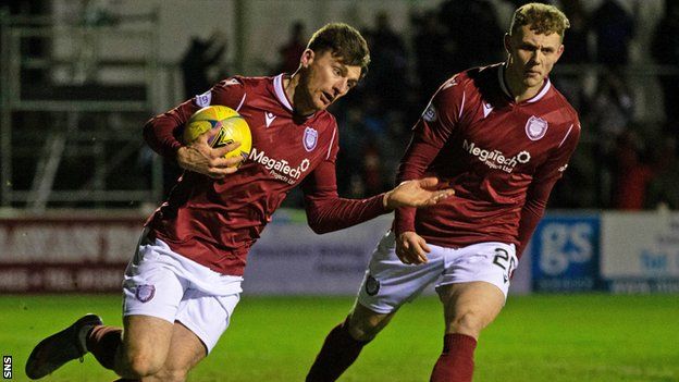 Arbroath's Michael McKenna makes it 2-2